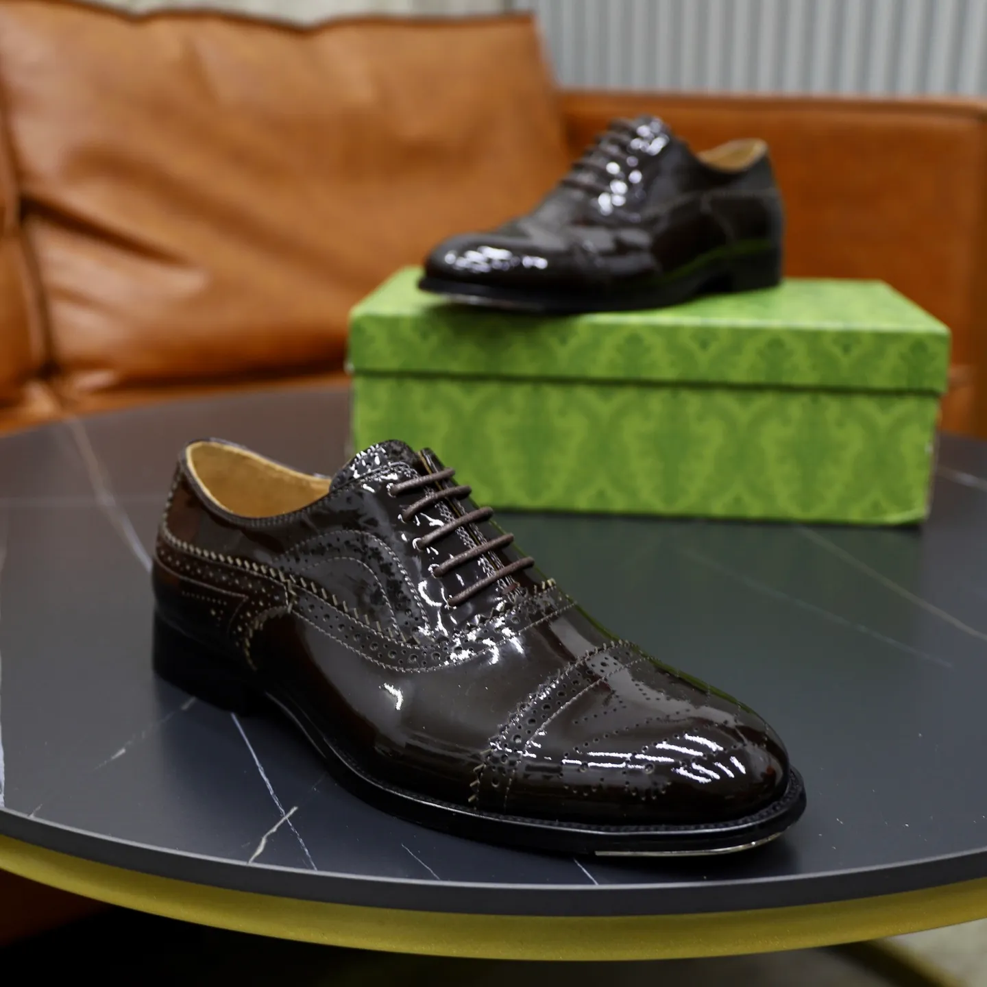 Men's shoes 💰660💰🙅‍♂️🙅‍♂️🙅‍♂️Niuli Brand: Gucci GuCCI Standard code: Men's code 39-44 (45 can be customized) Grade: Same style as the official website Original quality Material: Original cowhide surface Comfortable cowhide lining Original outsole Style category: Men's fashionable casual leather shoes Distinguished big-name luxury elements, top luxury Color: actual picture color